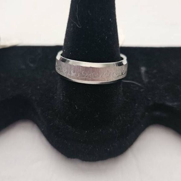 STAINLESS STEEL RING  NWOT - Picture 3 of 5